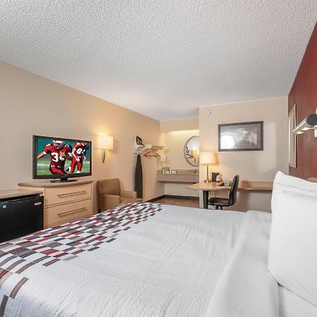 Red Roof Inn Louisville Fair And Expo Екстер'єр фото
