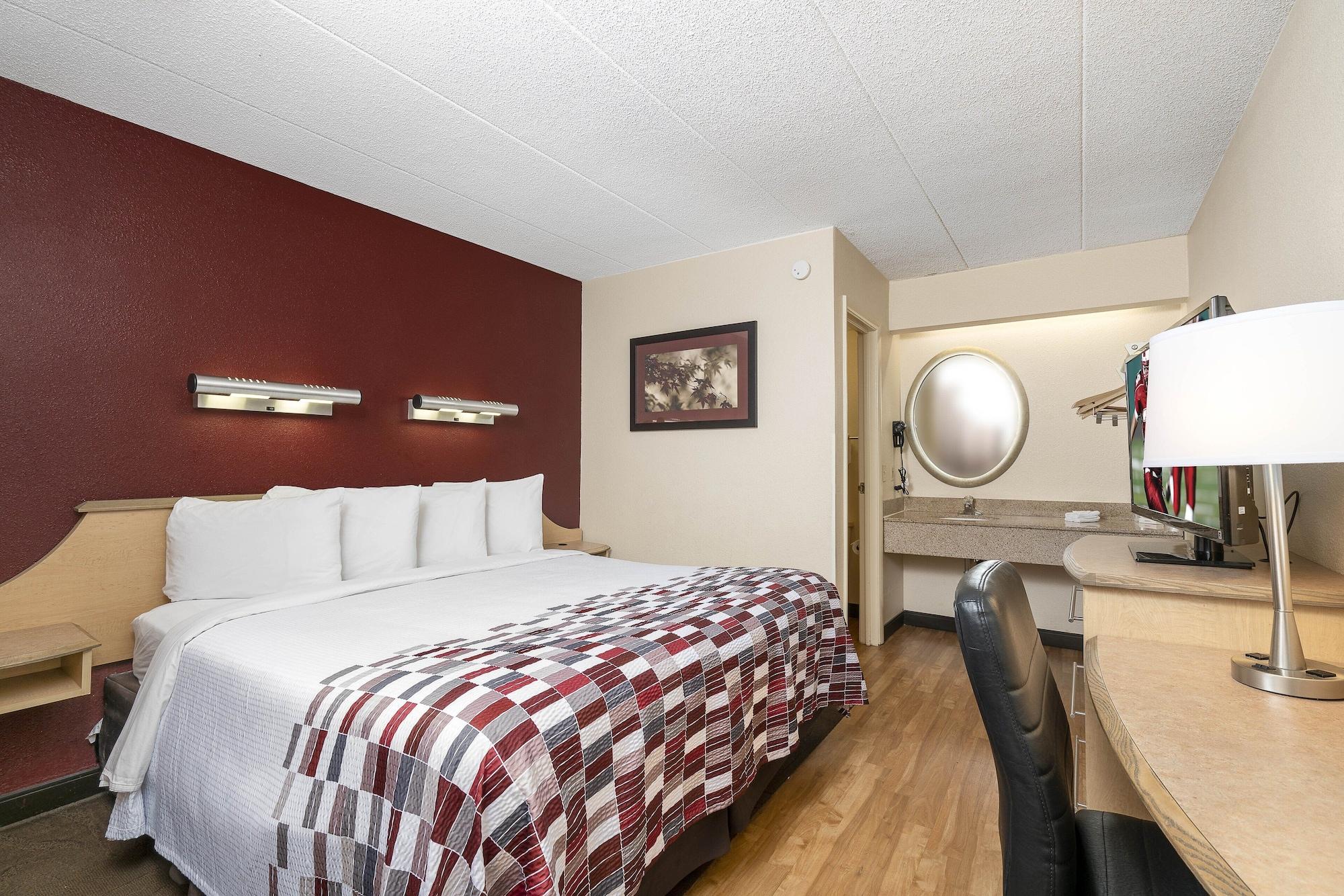 Red Roof Inn Louisville Fair And Expo Екстер'єр фото