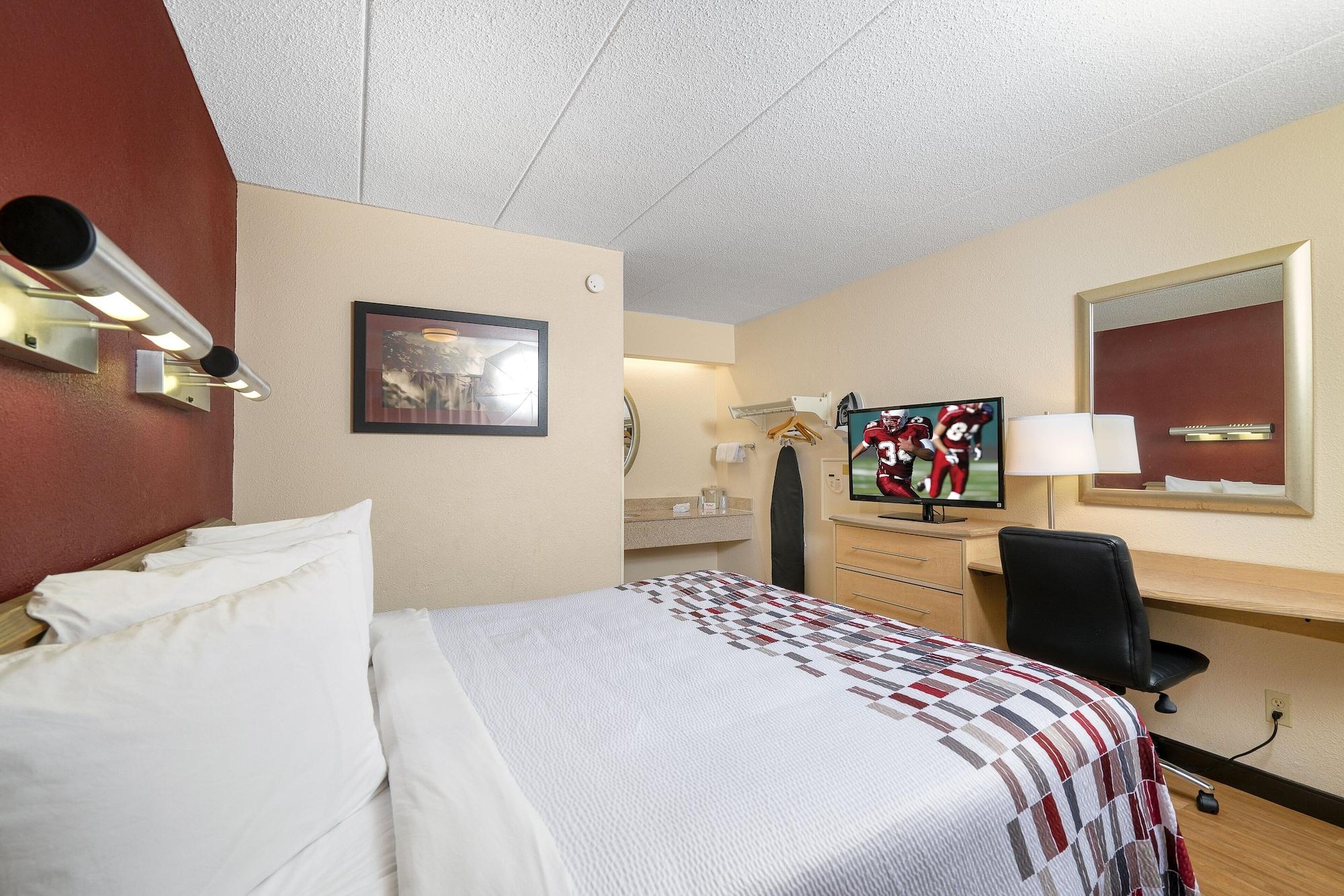 Red Roof Inn Louisville Fair And Expo Екстер'єр фото