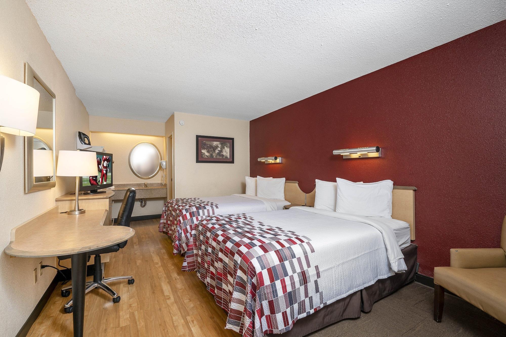Red Roof Inn Louisville Fair And Expo Екстер'єр фото