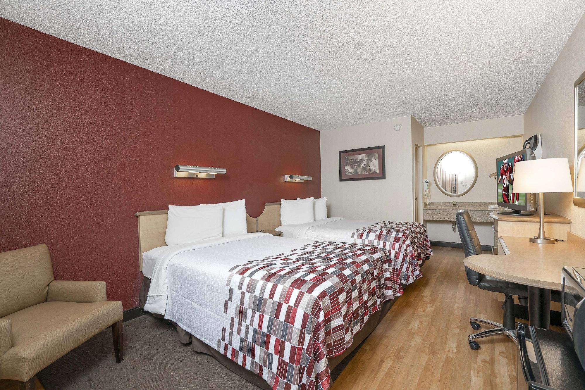 Red Roof Inn Louisville Fair And Expo Екстер'єр фото