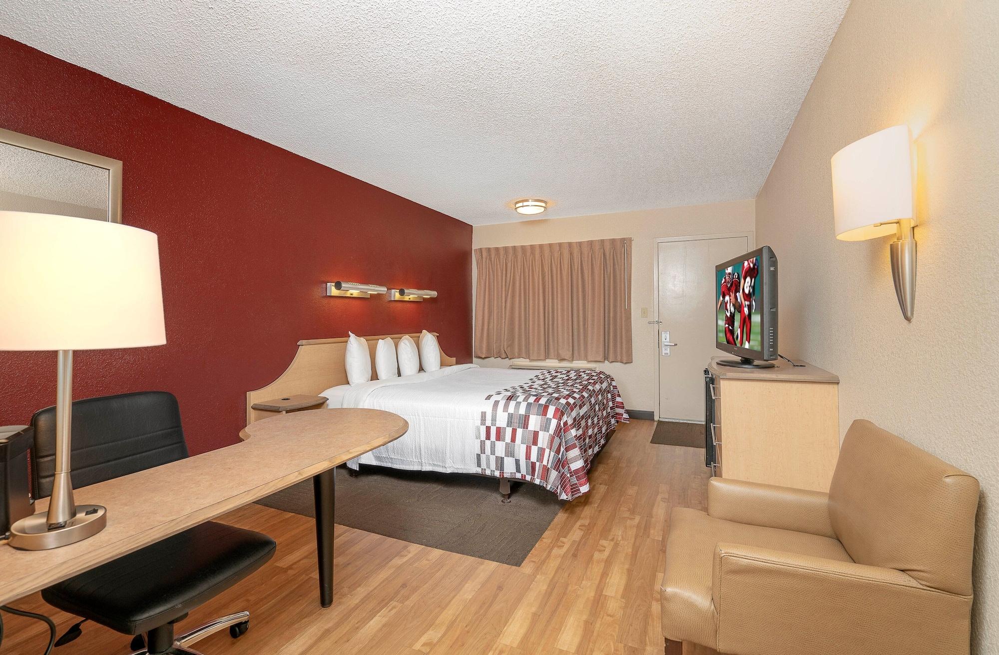 Red Roof Inn Louisville Fair And Expo Екстер'єр фото