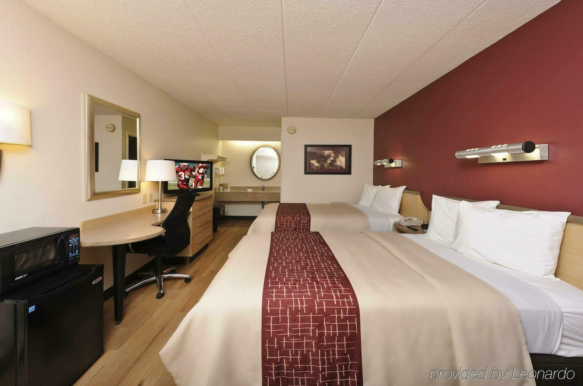 Red Roof Inn Louisville Fair And Expo Екстер'єр фото